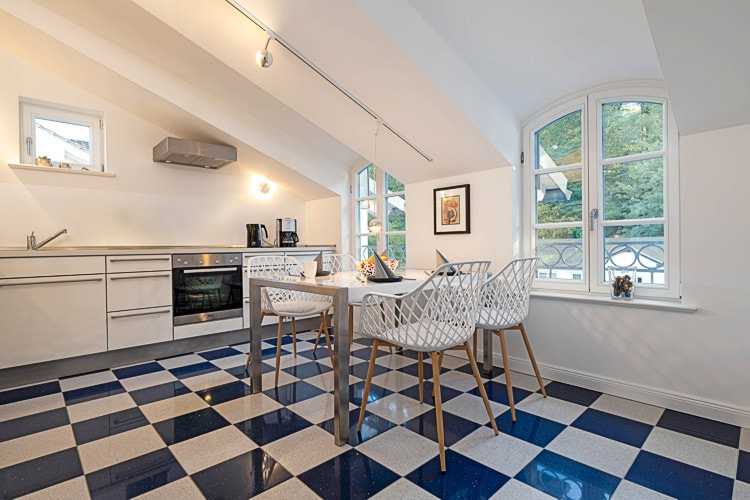 Villa Fabiola - Appartement ''Sonnendeck'' - Kche und Essplatz